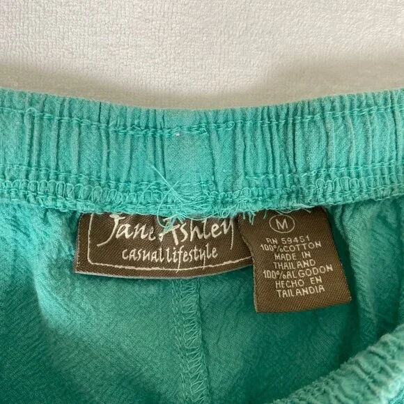 Vintage Jane Ashley Cotton Embroidered Rhinestone Floral Stretch Cropped Pants - Picture 8 of 8